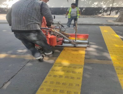 日喀则日喀则专业道路划线施工